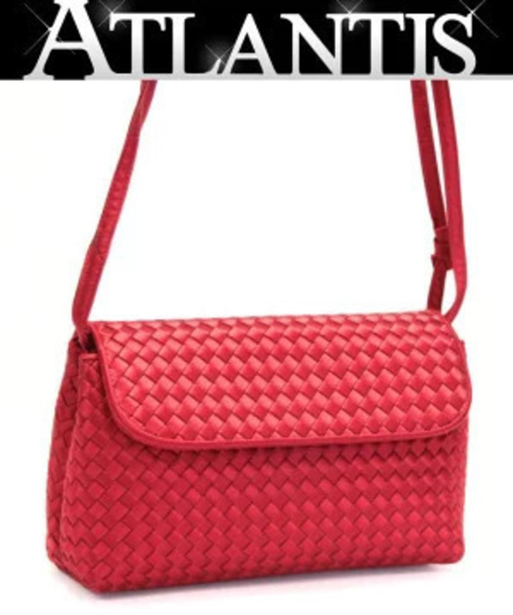 Bottega Veneta Intrecciato Shoulder Bag Satin Red